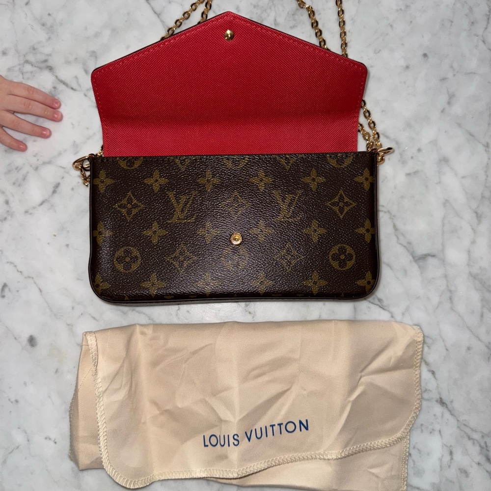 Louis Vuitton Chain Shoulder Bag - Picture 6 of 6